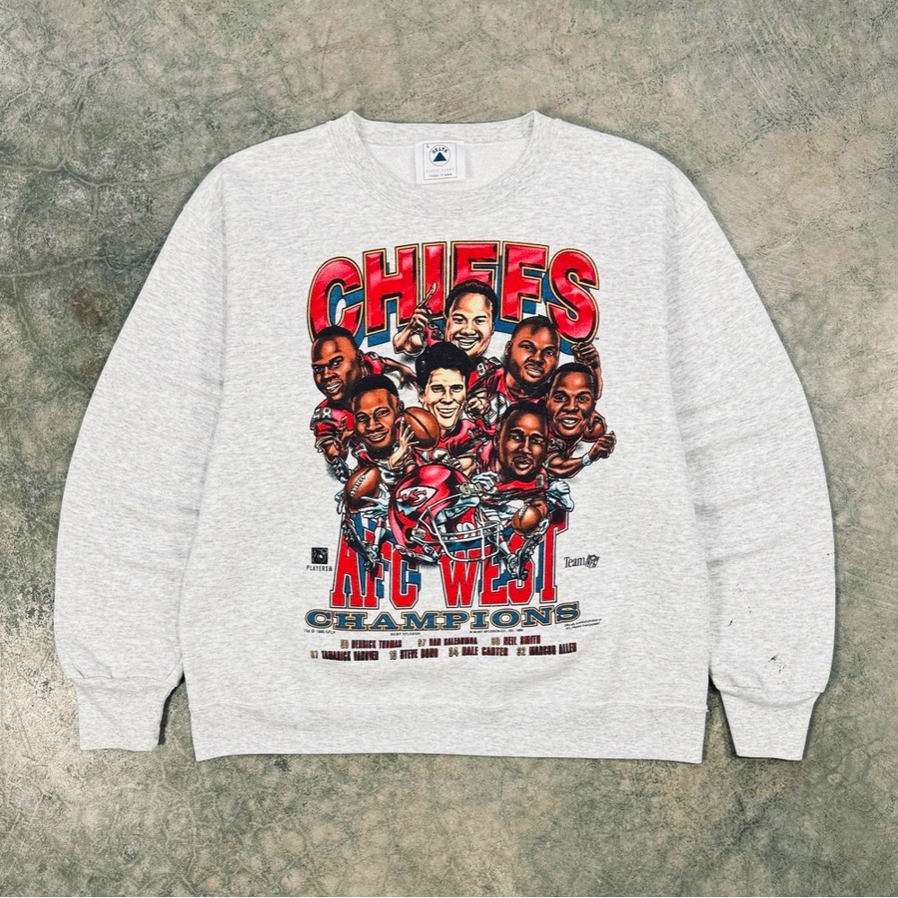 Vintage Kansas City Chiefs caricature crew neck sweatshirt ❤️💛🏈